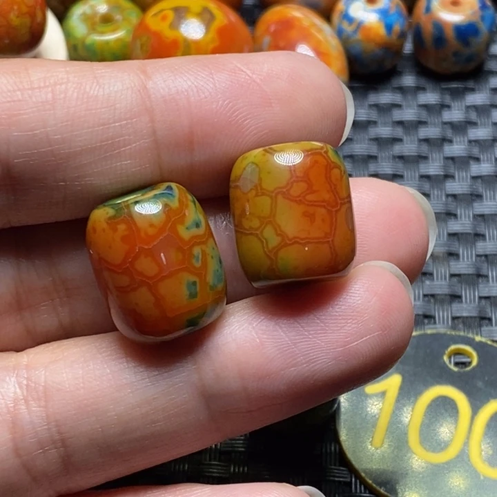 宗***玛瑙/玉髓未镶嵌颈饰