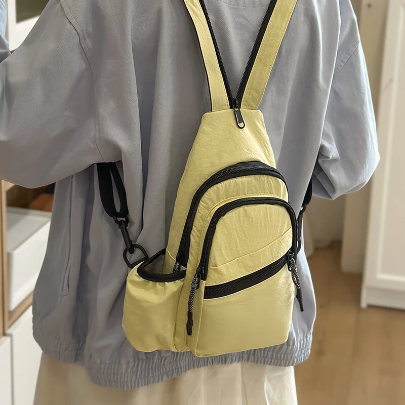 2025新款时尚休闲胸包女户外骑行春游双肩包小学生旅游斜挎包男