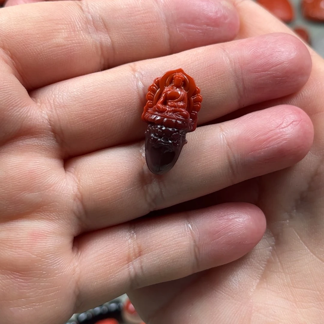 未镶嵌配饰南红玛瑙