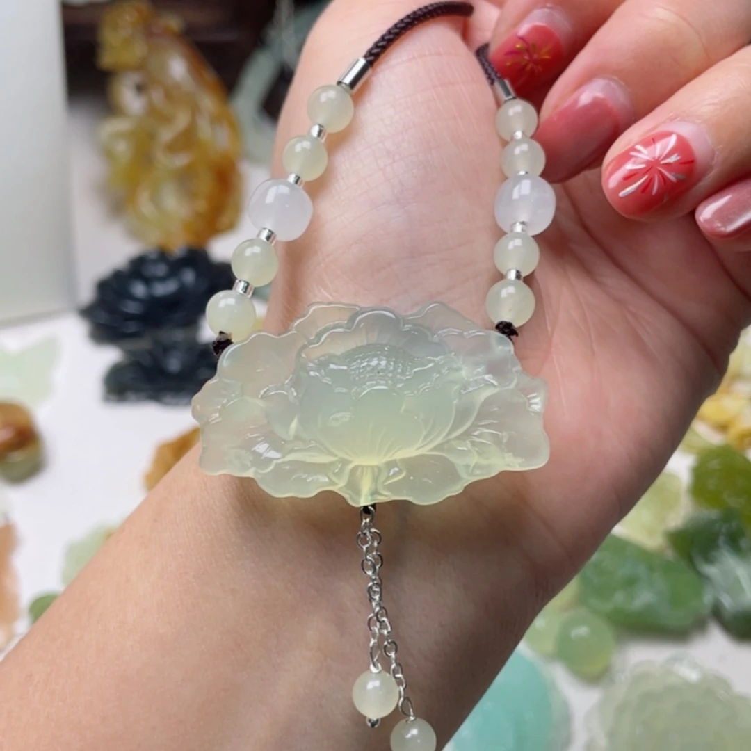 蛇纹石玉颈饰未镶嵌皇****瑾