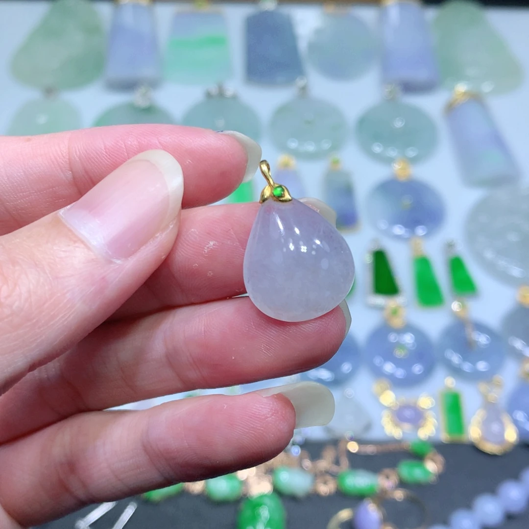 翡翠吊坠(不含链)18K金镶嵌