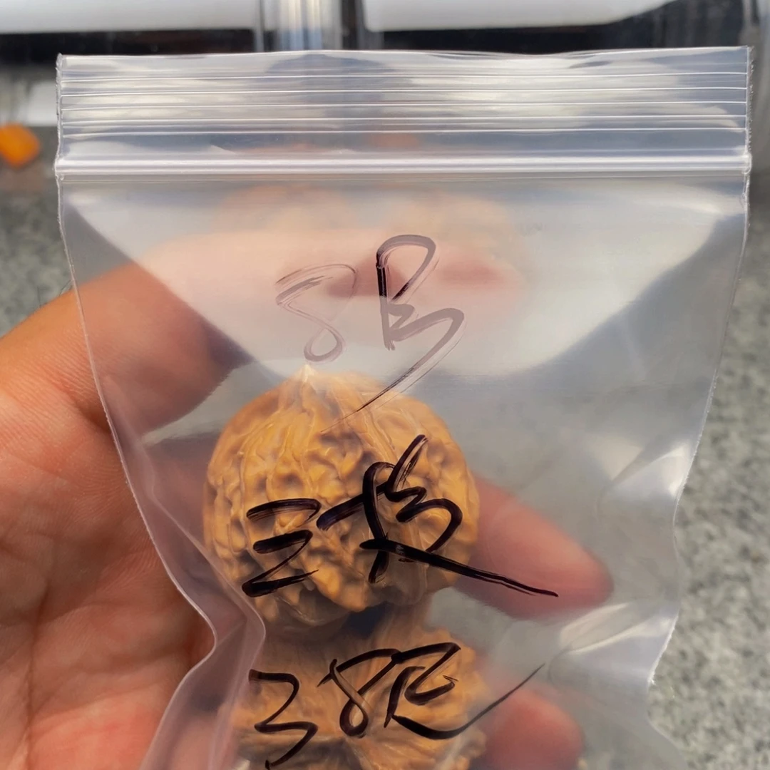 吊坠文玩核桃三棱
