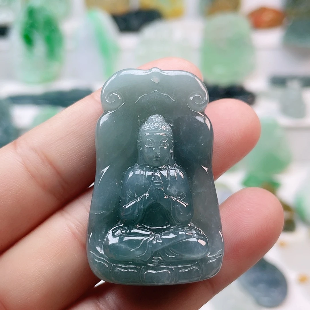 翡翠颈饰未镶嵌大日