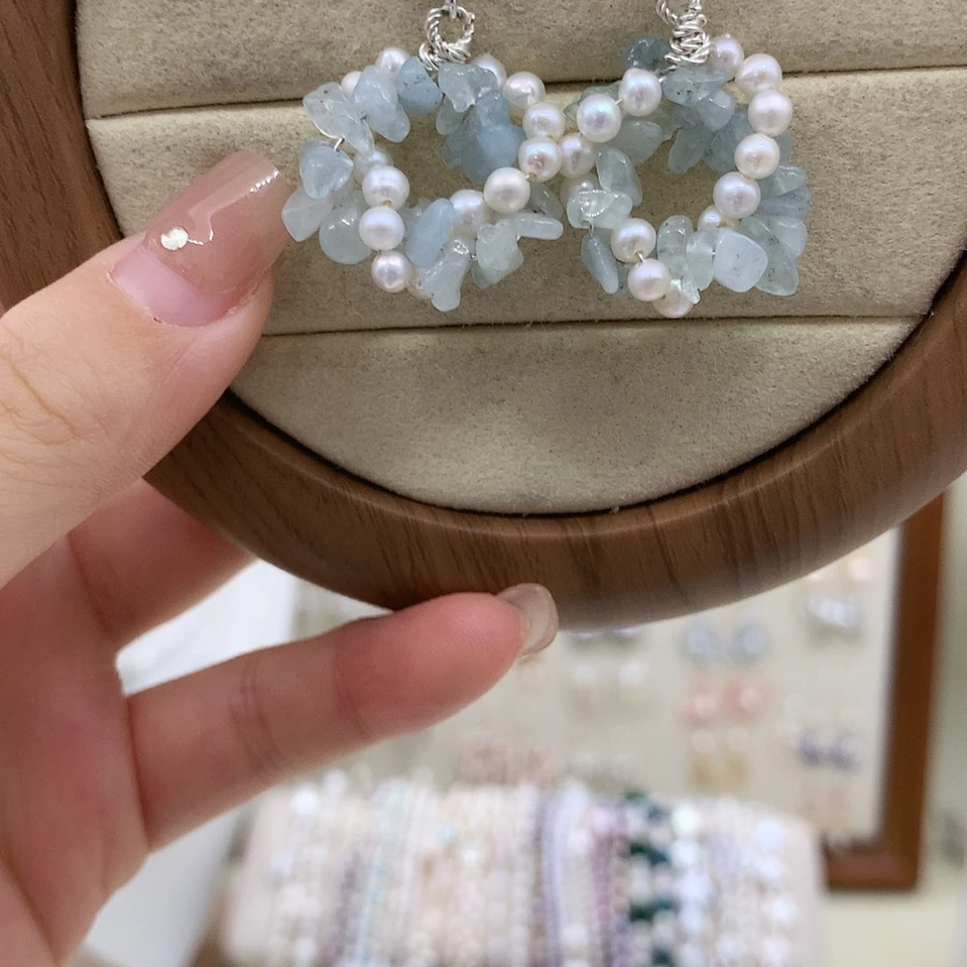 淡水珍珠银S925镶嵌耳饰