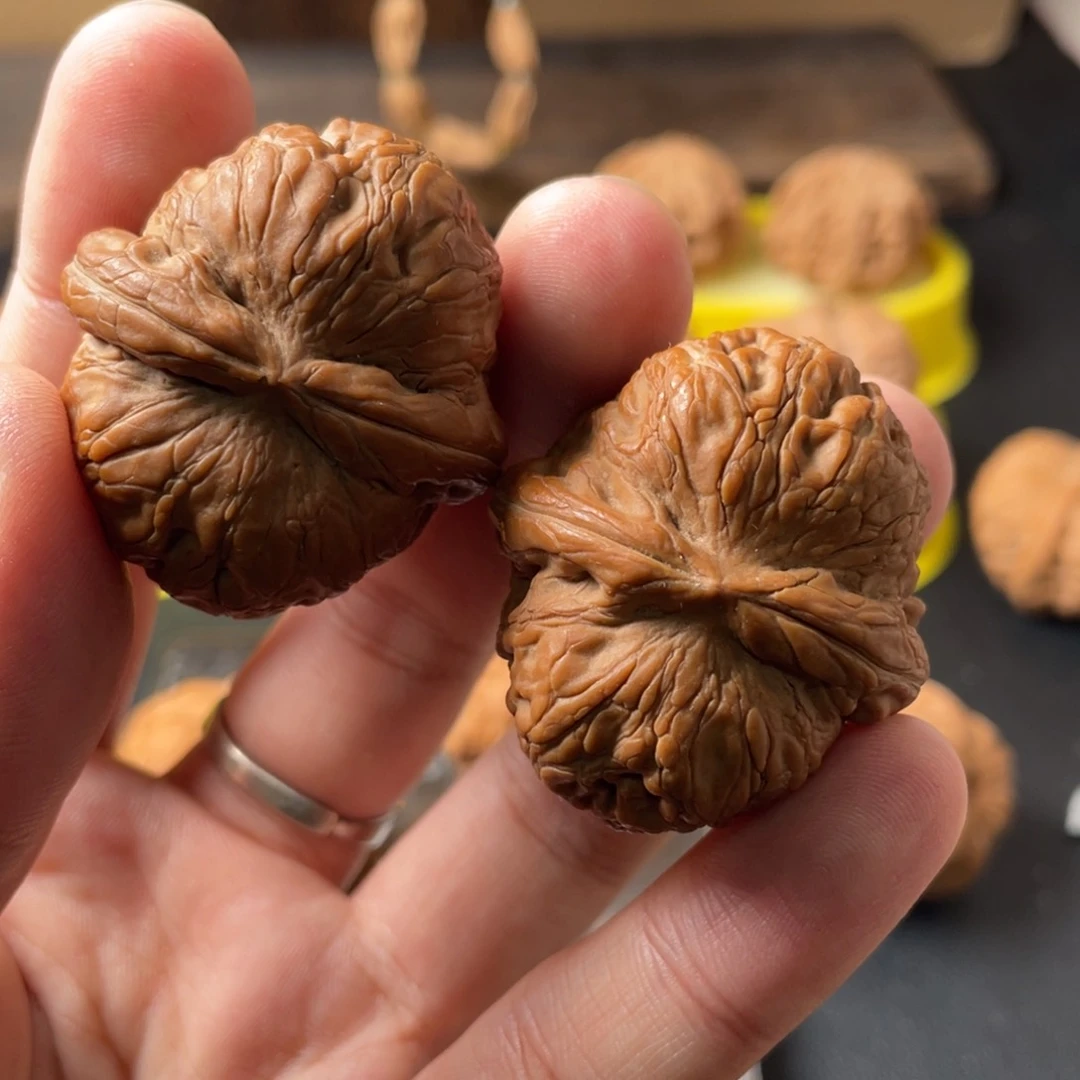 吊坠猴头核桃冬****意