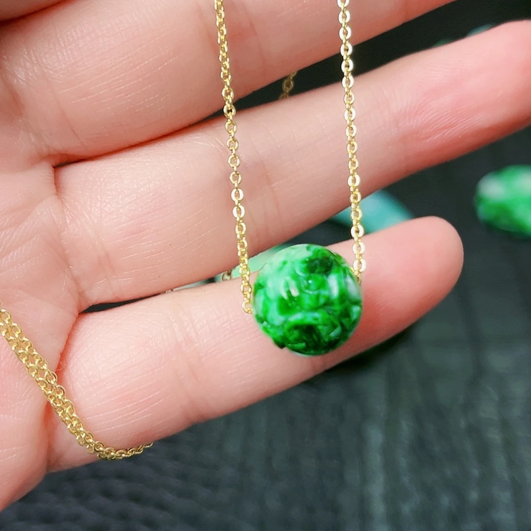 翡翠颈饰未镶嵌吊坠