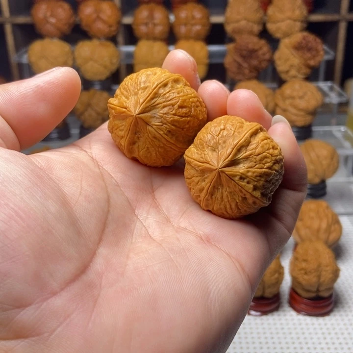 桃核吊坠5聚宝四棱