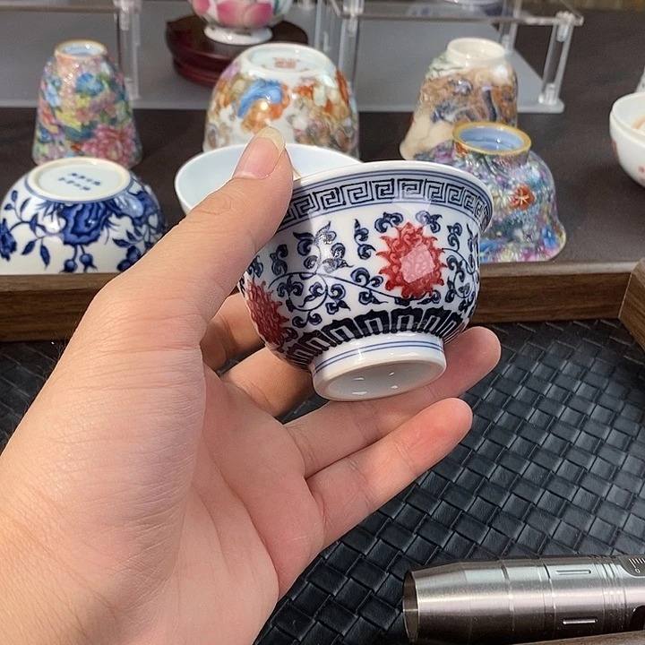 摆件青花釉里红压手杯