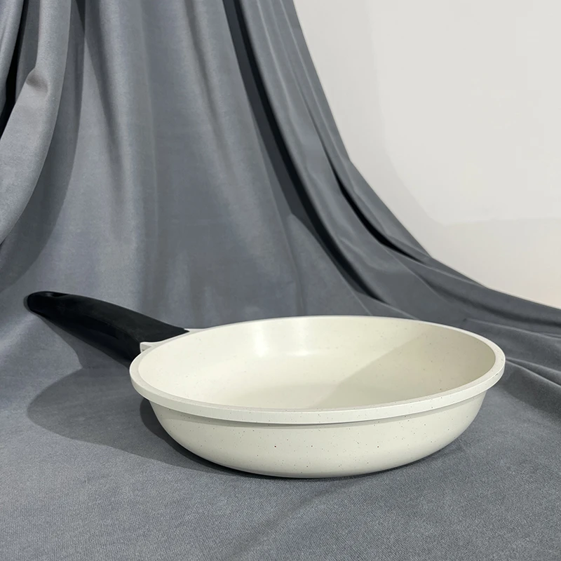 【胖哥粉丝专属】麦饭石煎锅不粘锅20cm白把手随机（微瑕，介意勿拍）