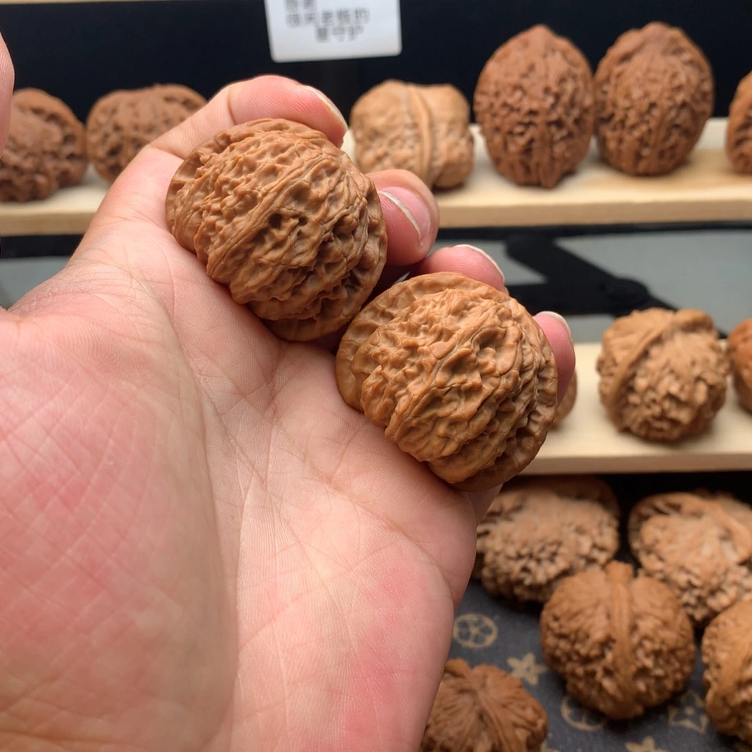 文玩核桃把件39尺全品无修白狮子