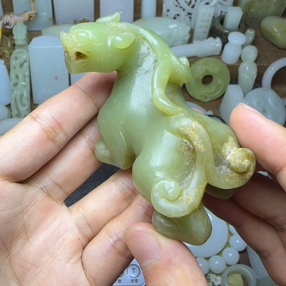 和田玉未镶嵌挂件