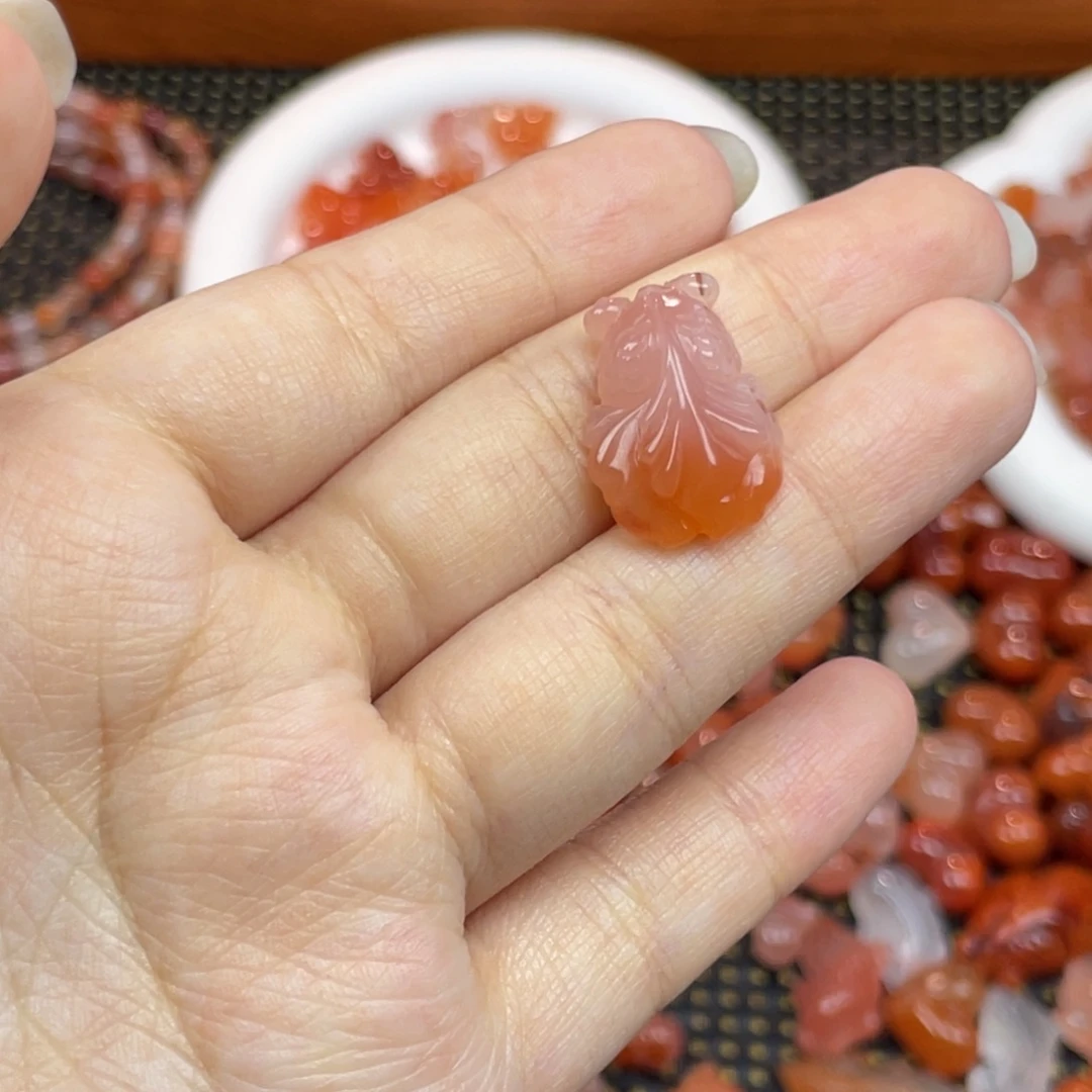 南红玛瑙未镶嵌配饰金鱼10
