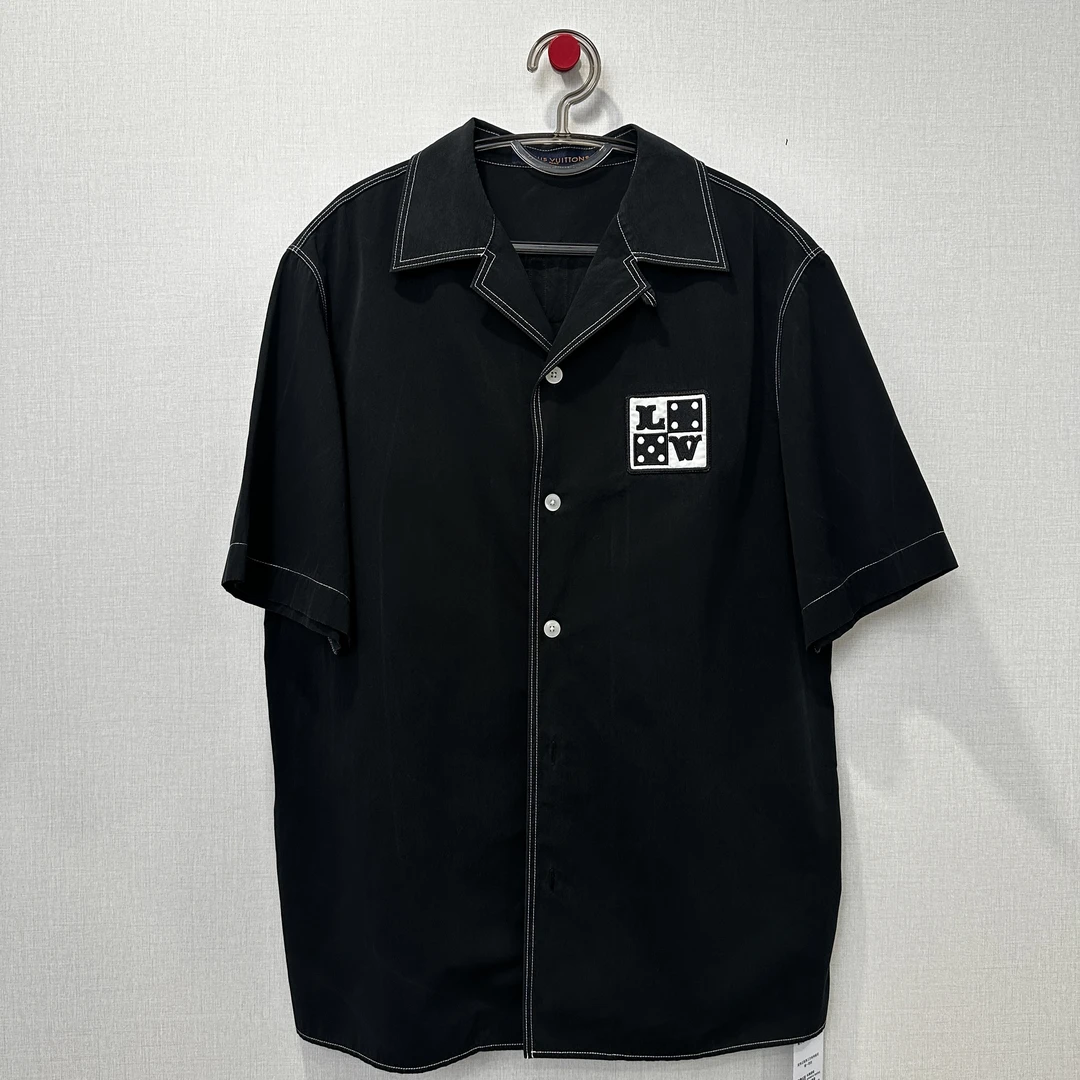 99新 LouisVuitton/路易威登 黑色短袖衬衫 尺码：XL 11389