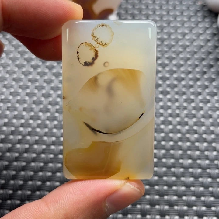 未镶嵌颈饰玛瑙/玉髓武****伟