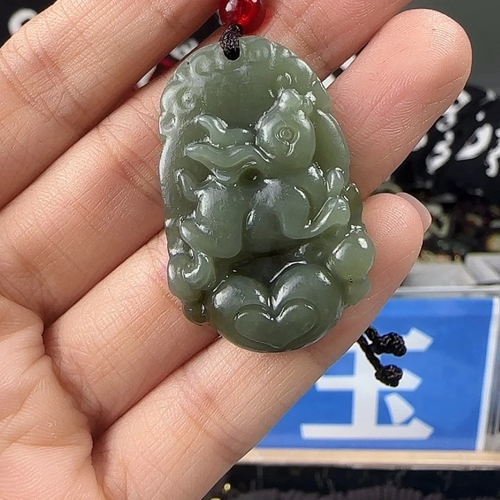 颈饰未镶嵌和田玉