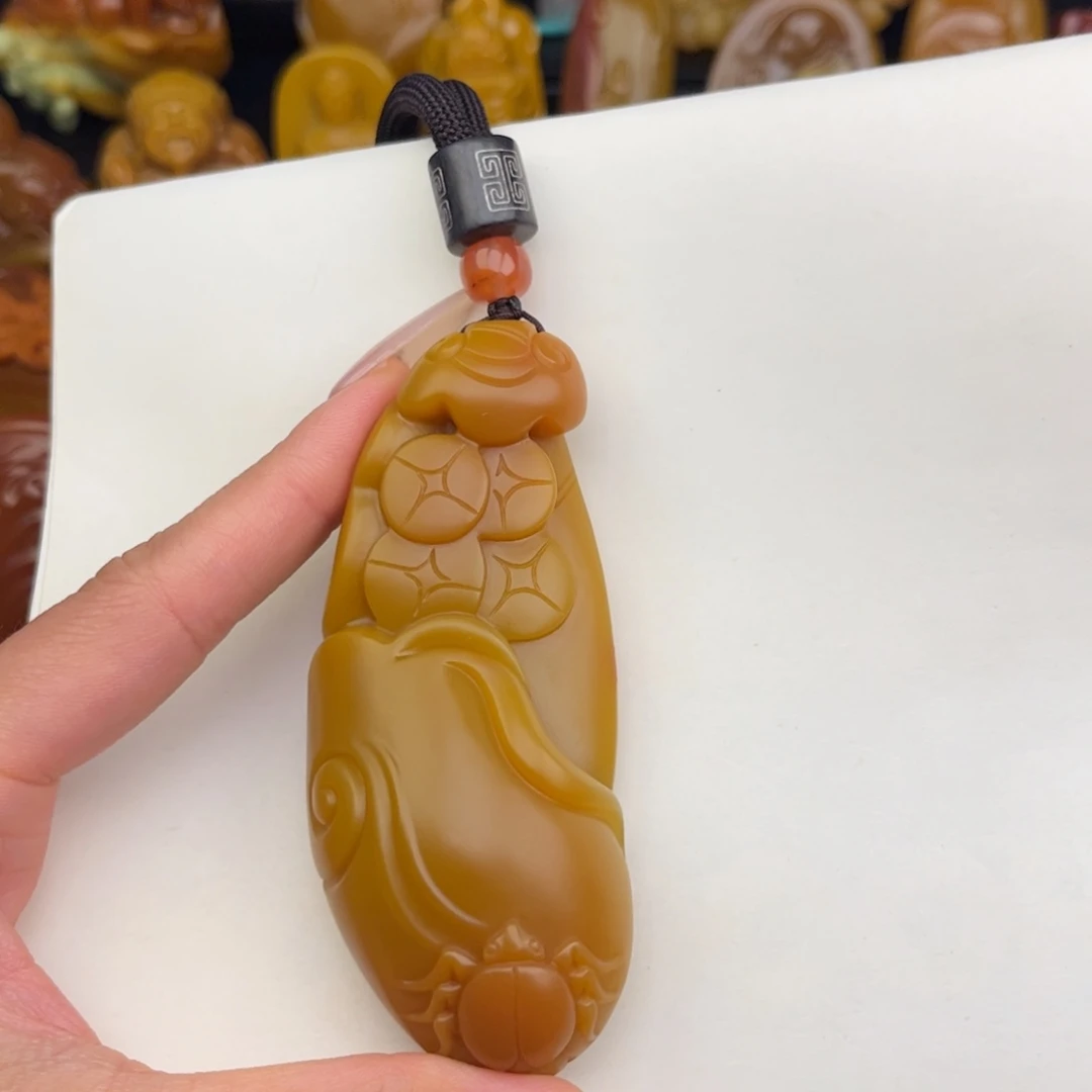 A****未镶嵌黄蜡石吊坠石英质玉