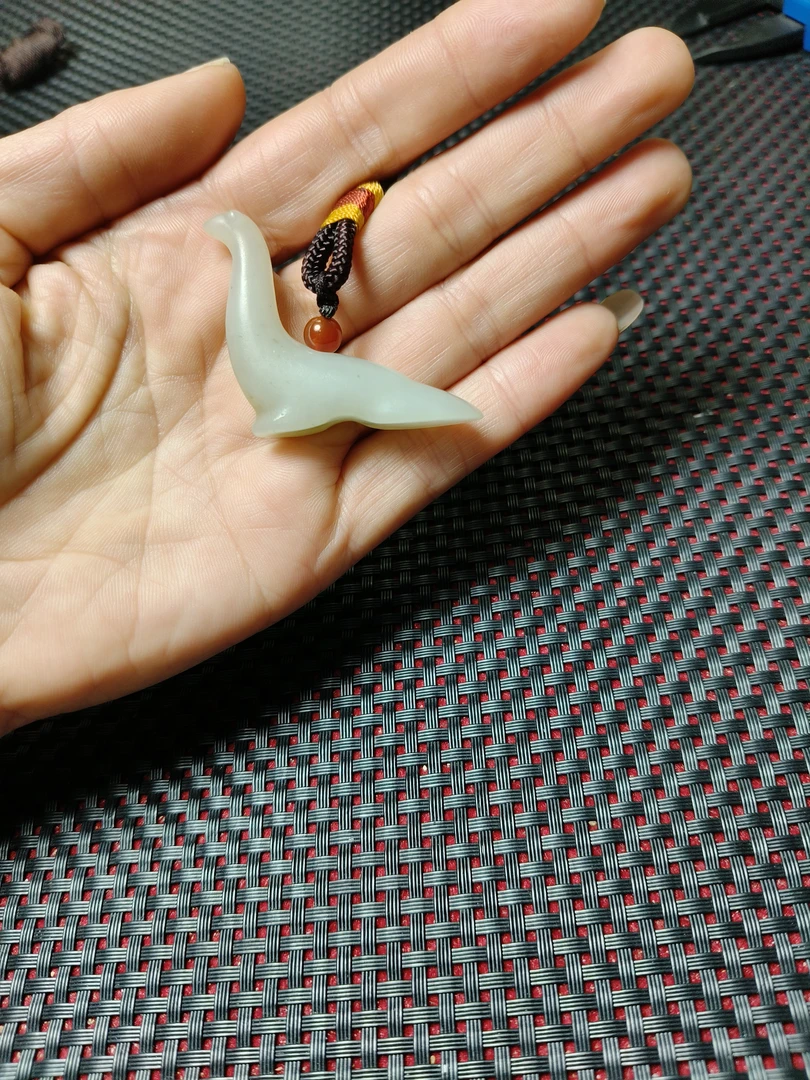 新疆和田玉白玉挂件