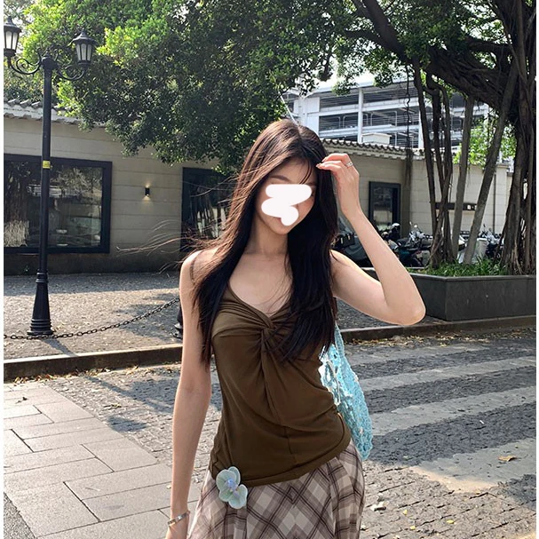 纯欲风领扭结挂脖吊带早春设计感辣妹修身显瘦露背背心女