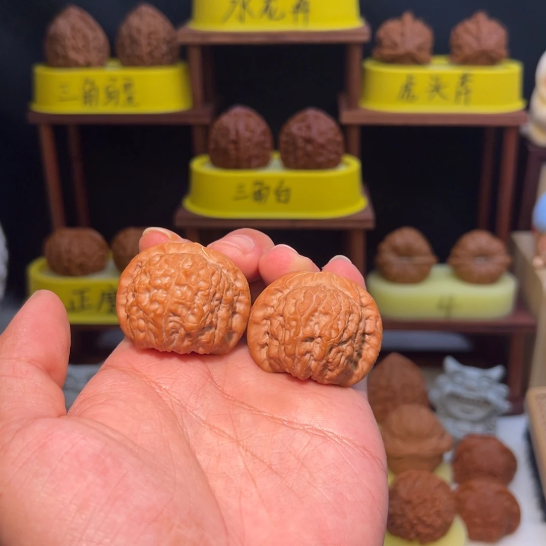 吊坠文玩核桃全品39.5血麒麟