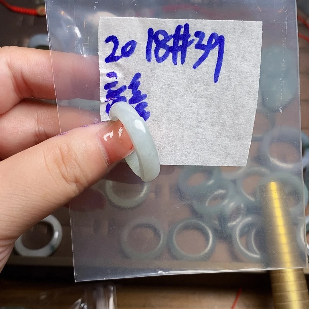 未镶嵌定制翡翠章*?