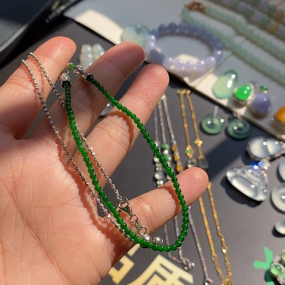 翡翠颈饰18K金镶嵌小米珠卡2.6mm