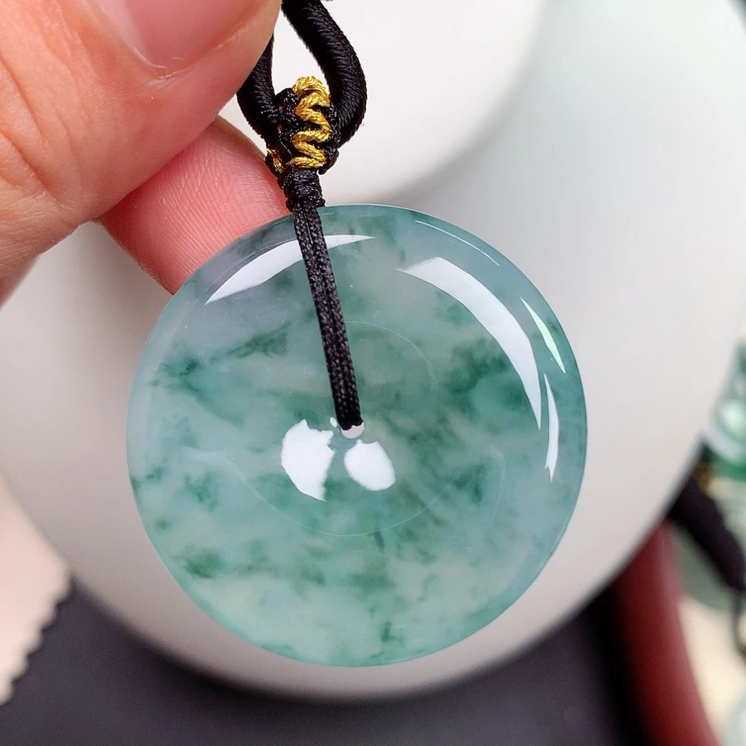 翡翠未镶嵌颈饰平安扣 31.9x5.7mm