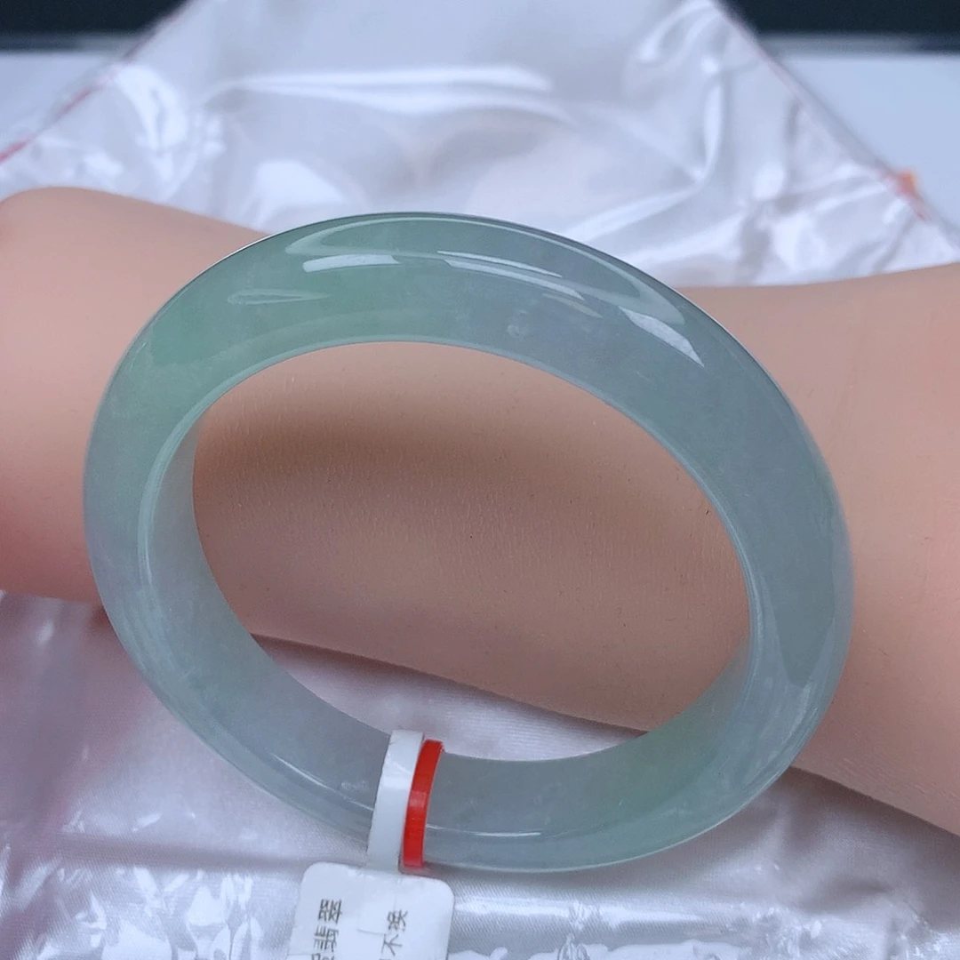 【闪购商品】未镶嵌手镯翡翠，52