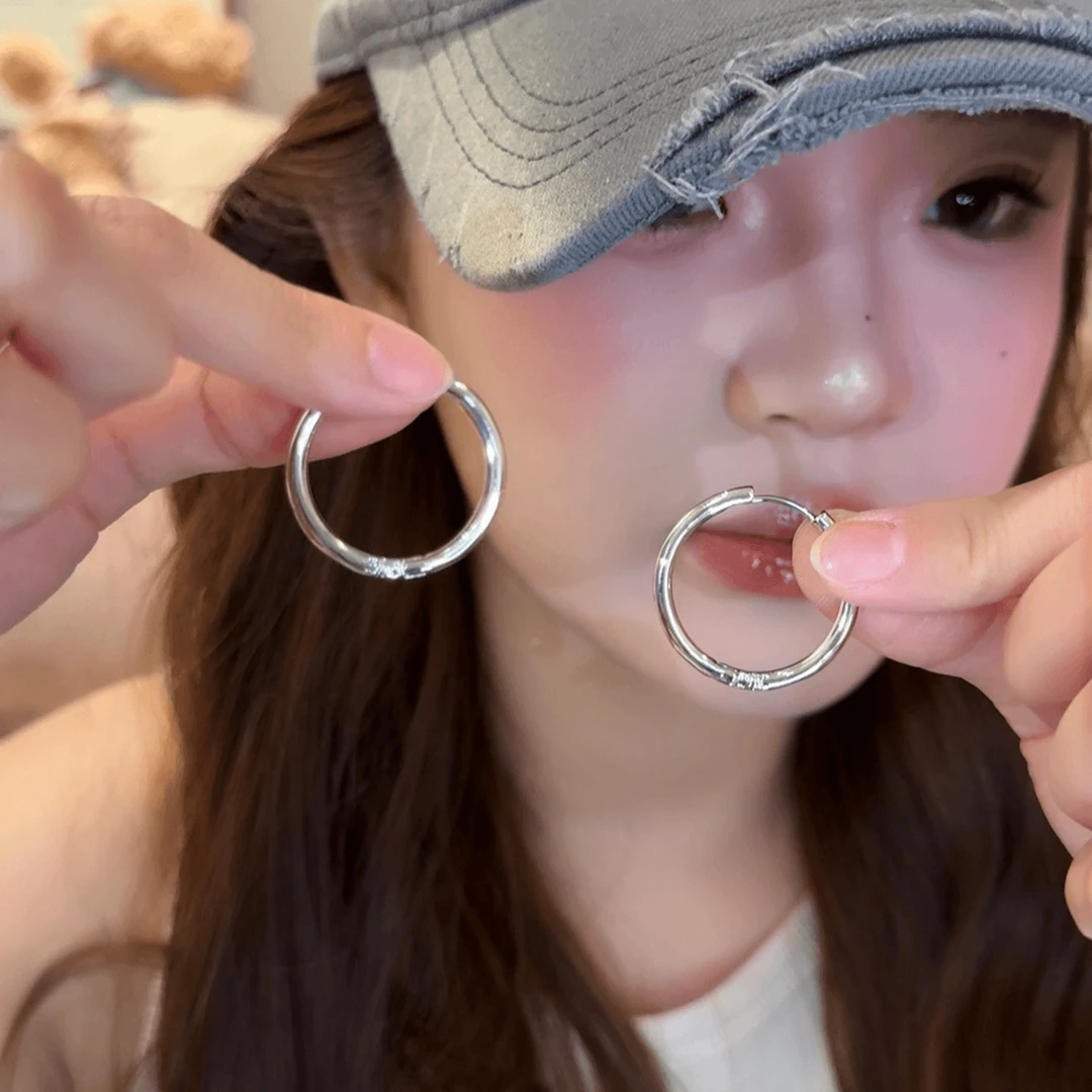 银色圈圈耳环女2025新款日韩时尚小众设计感几何图案耳钉气质耳饰
