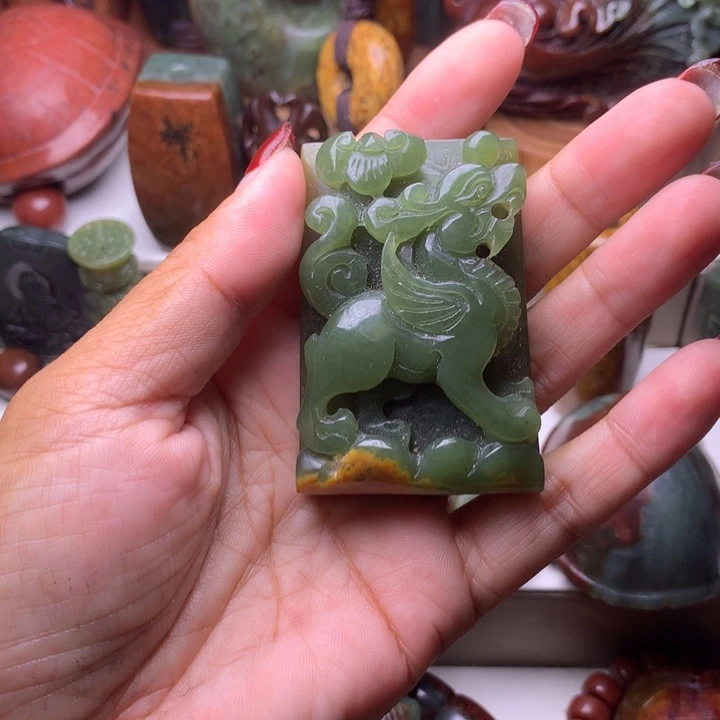 岫岩河磨玉（透闪石质玉）未镶嵌吊坠(不含链)