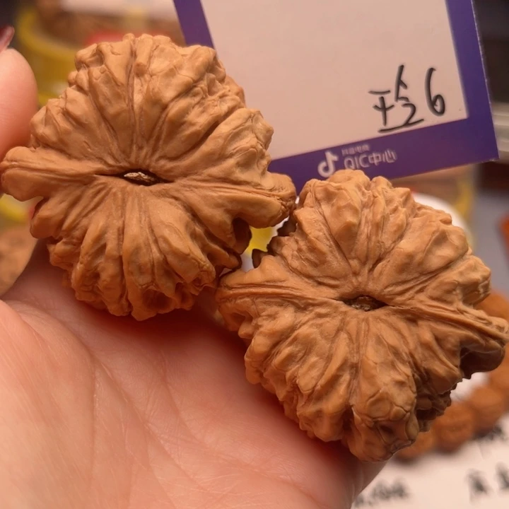 文玩核桃吊坠F****y文玩核桃把件6