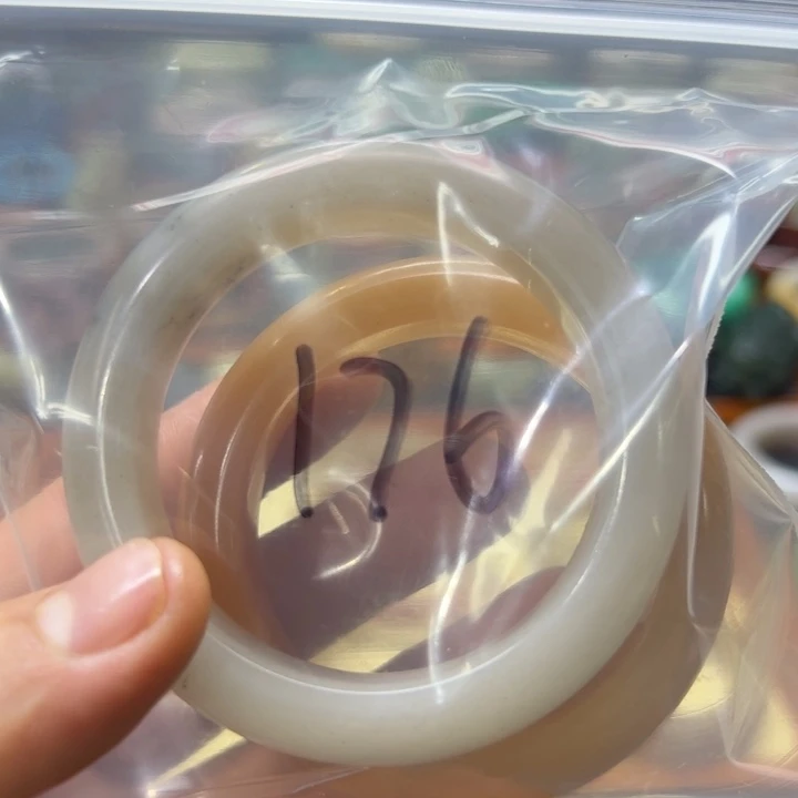 未镶嵌手镯石英岩玉焕****学176