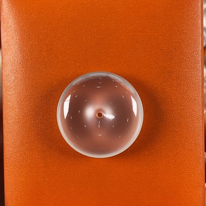 人***。石英质玉未镶嵌颈饰