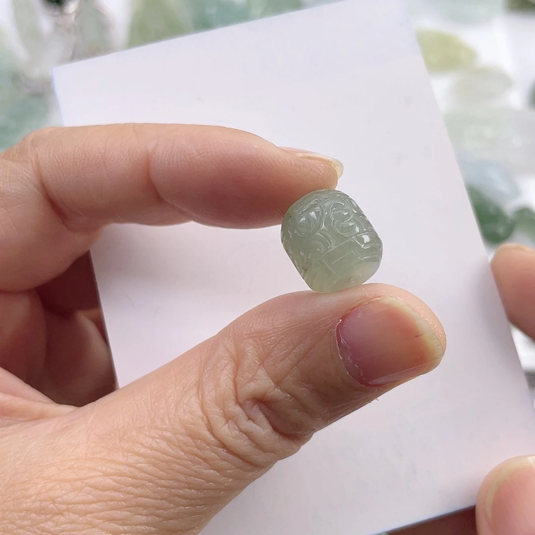 翡翠颈饰未镶嵌回纹珠