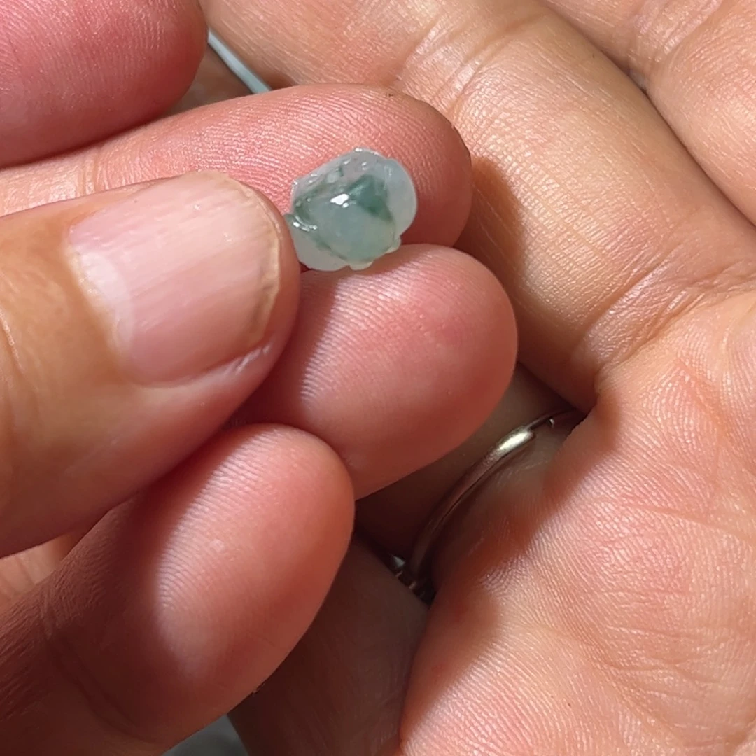未镶嵌定制翡翠莲花