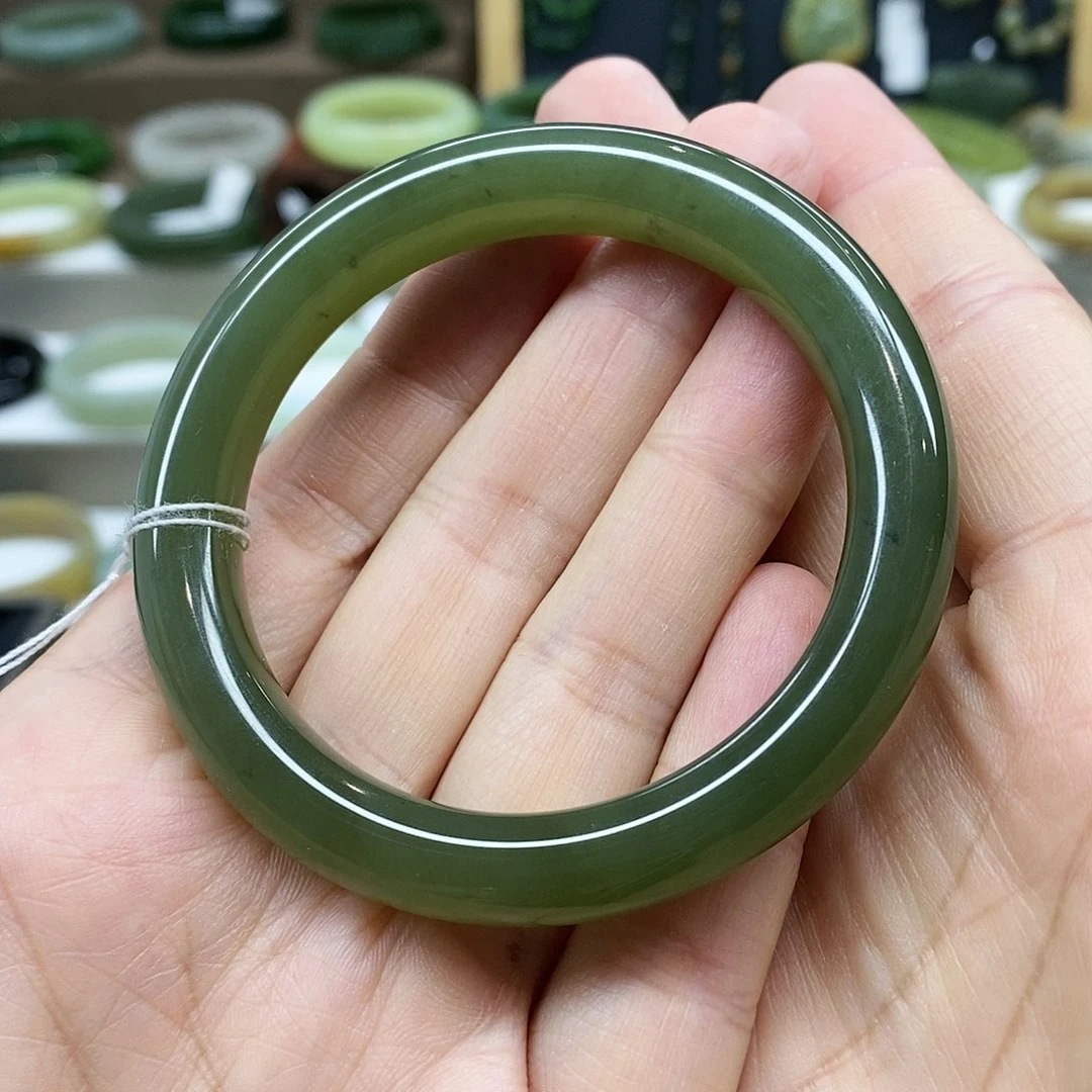 【闪购商品】未镶嵌手镯和田玉