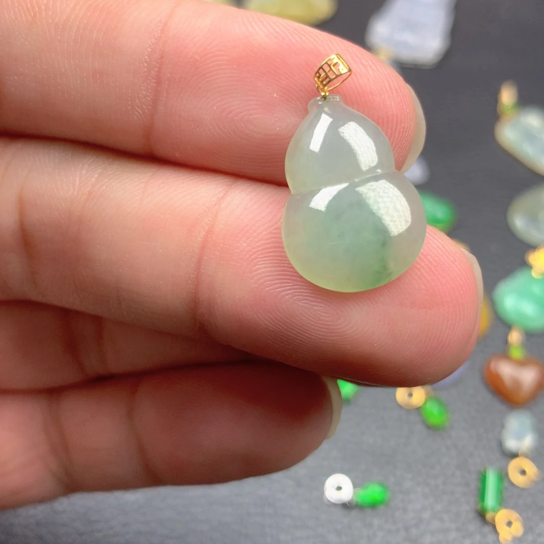 【闪购商品】颈饰18K金镶嵌翡翠翡翠