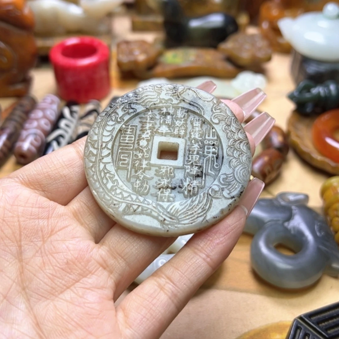 【闪购商品】蛇纹石玉颈饰未镶嵌