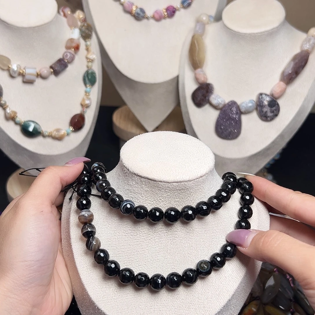 玛瑙/玉髓合金珠宝半成品w666 9.7m 蚕丝黑玛瑙切面一条