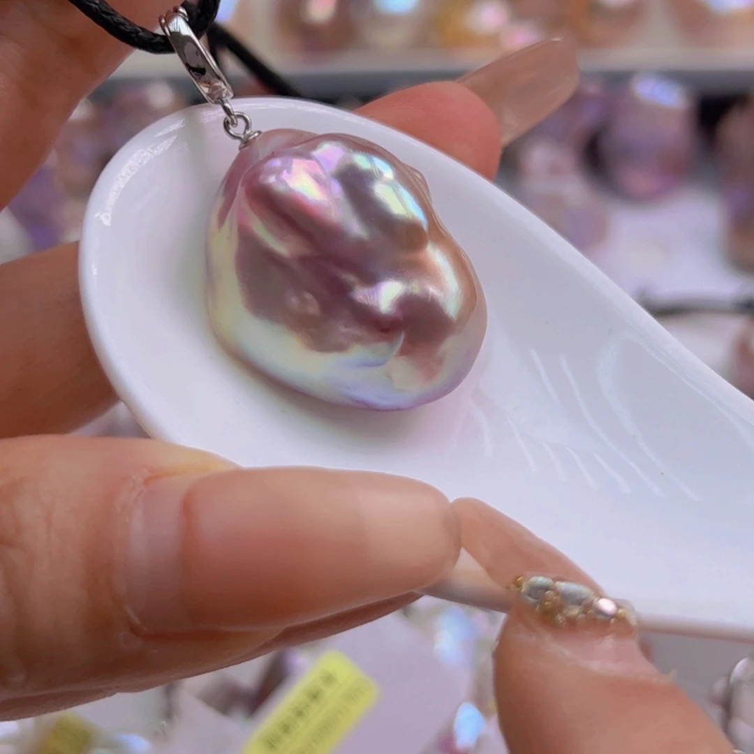 淡水珍珠吊坠(赠链)未镶嵌