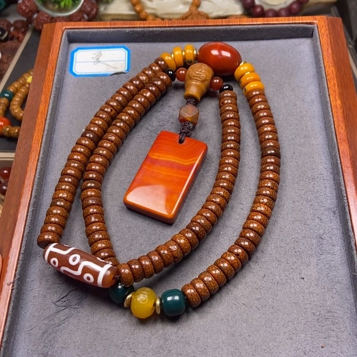 星月菩提吊坠菩提