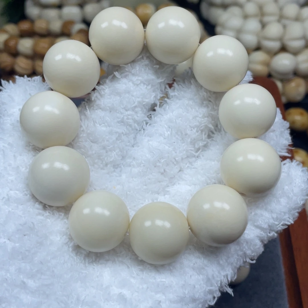 菩提根/象牙果手串12.25.13微瑕汤圆