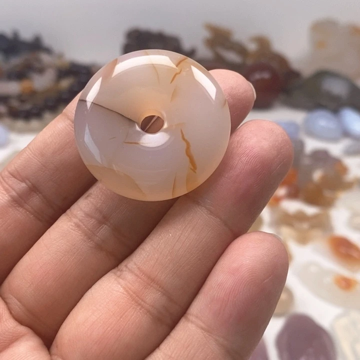 玛瑙/玉髓颈饰未镶嵌