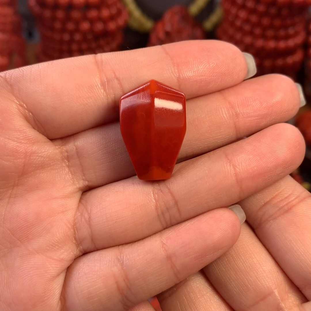 南红玛瑙天然川料瓦西鲨鱼背未镶嵌昂