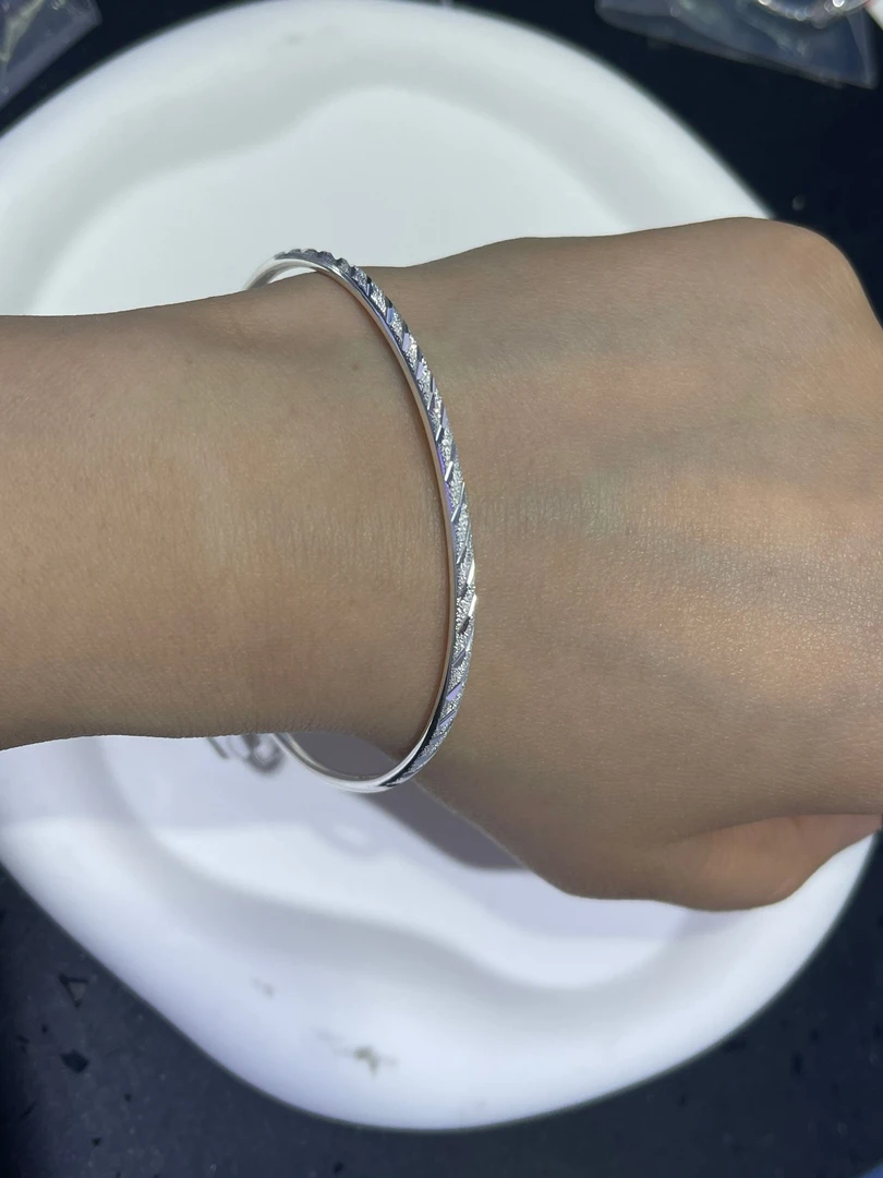 足银手镯 足银手镯