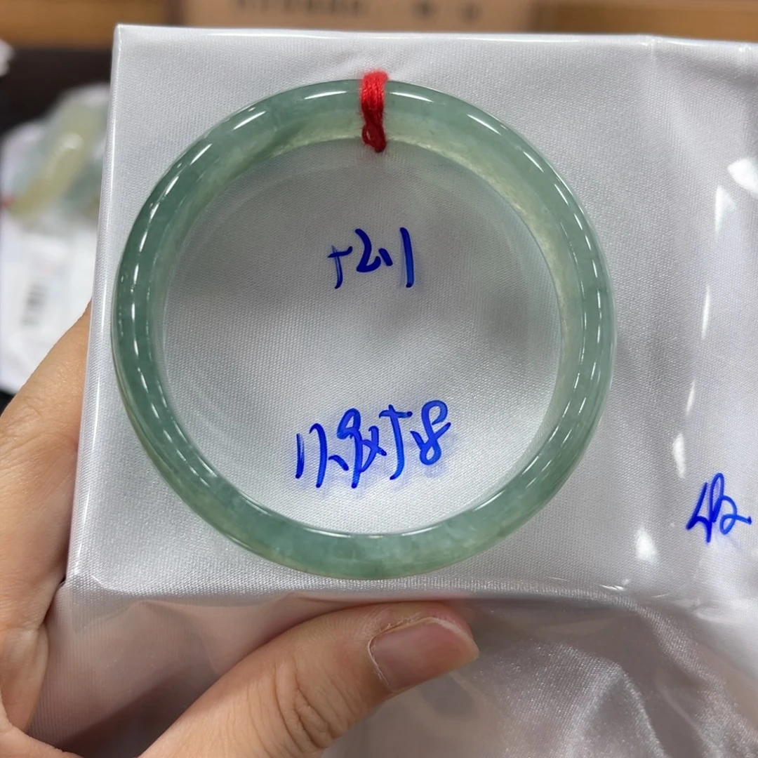 未镶嵌手镯翡翠翡翠