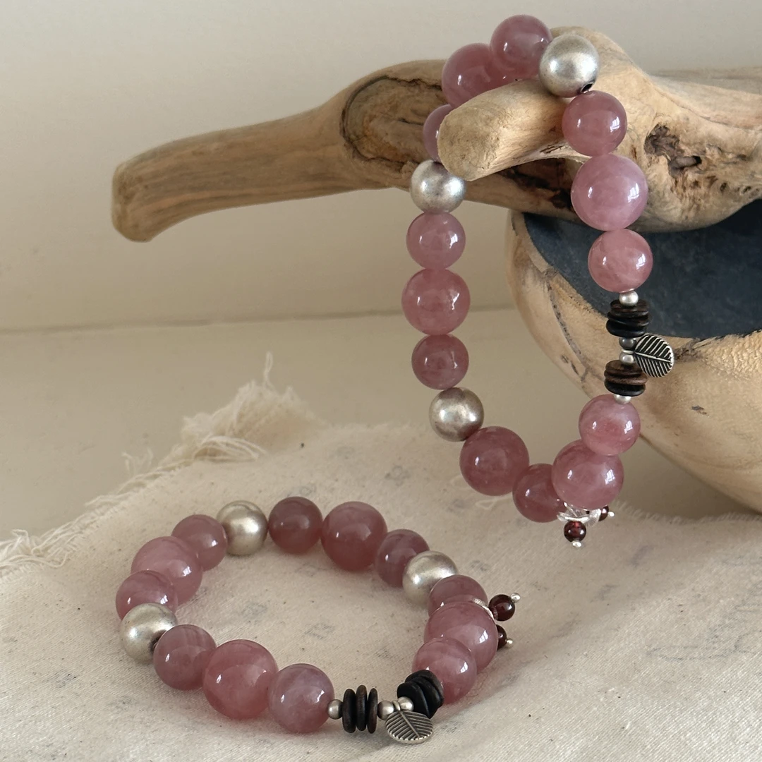 925银木质手链 【粉泡泡日记】原创设计女马粉珠珠弹力绳手链 3891