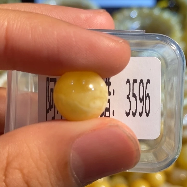 琥珀未镶嵌珠宝奇石3596