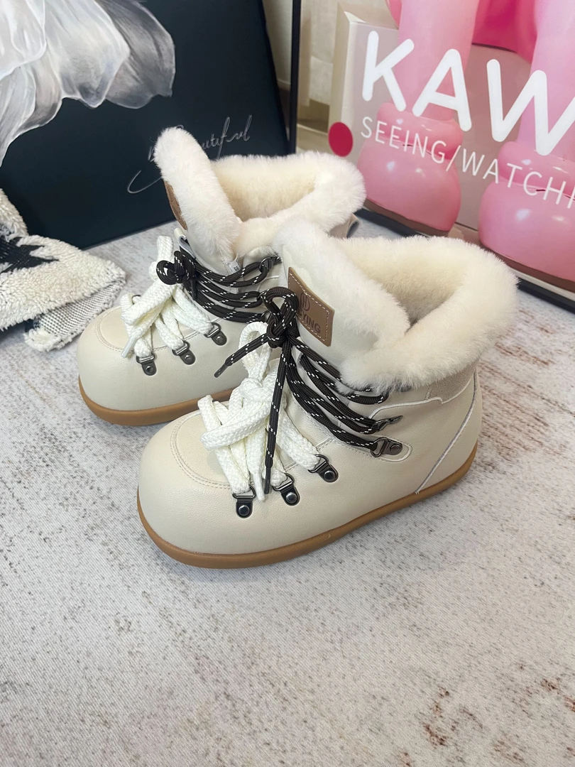 【周末】新款卡皮巴拉滑雪风面包鞋加绒保暖女短靴