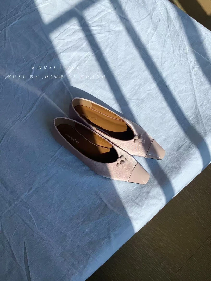 名利（027-20#福）气质尖头小花百搭单鞋