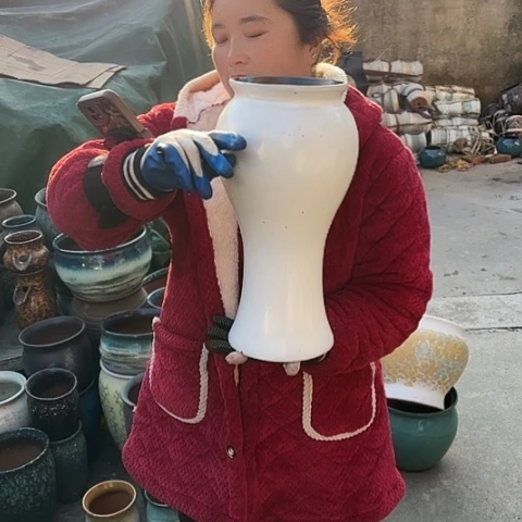 口16高38瑕疵盆子。